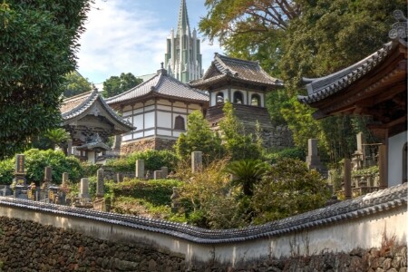 寺院と教会の見える風景2